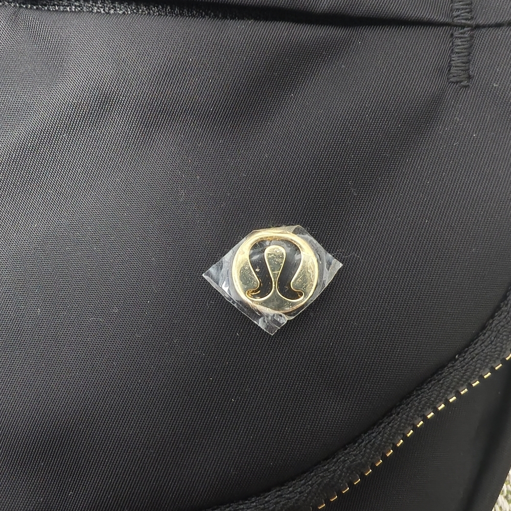 Lululemon All Night Festival Bag 5L - Black w/ Gold Hardware Crossbody Sling - Picture 5 of 6